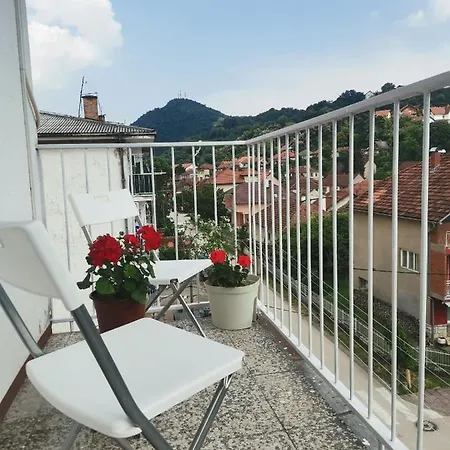 Faris Apartment *