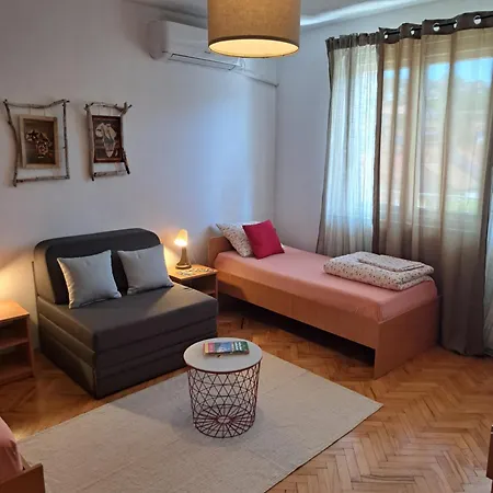 Faris Apartment