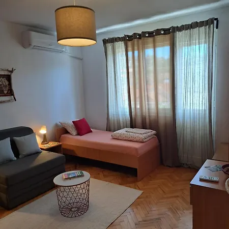 Faris Apartment *